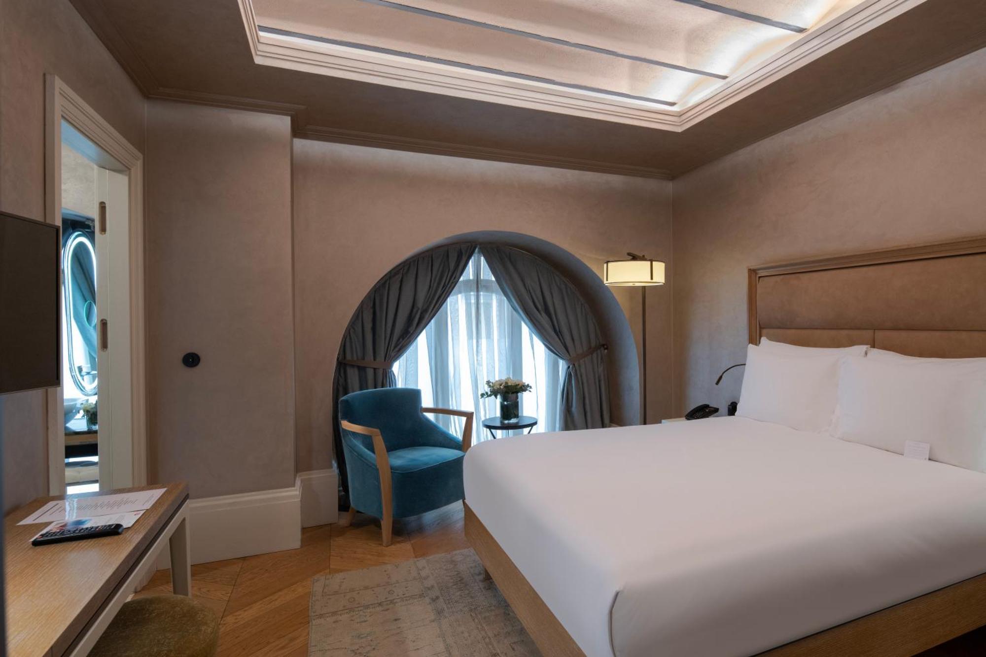 10 Karakoy, Istanbul